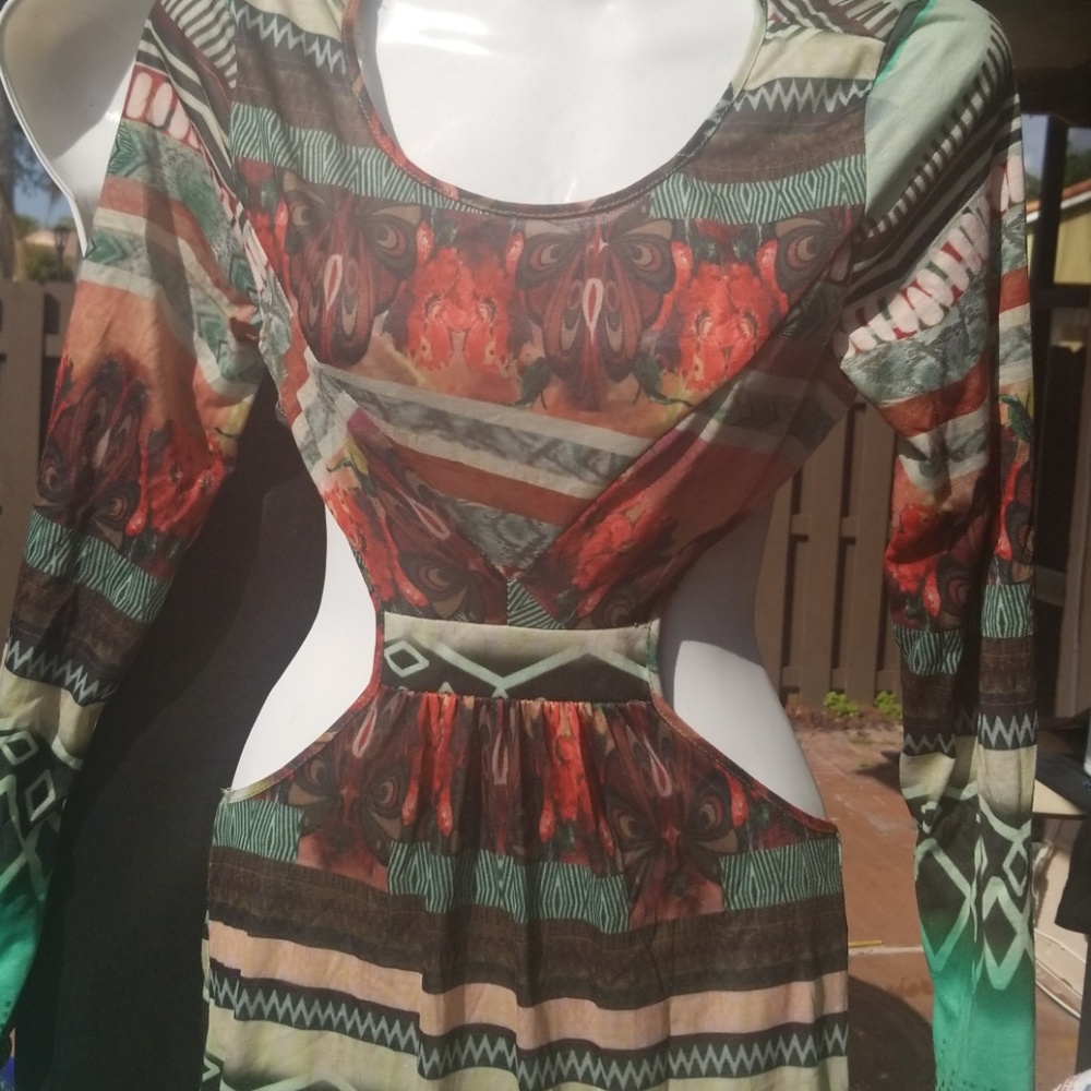 Dress - Picture 3 of 6